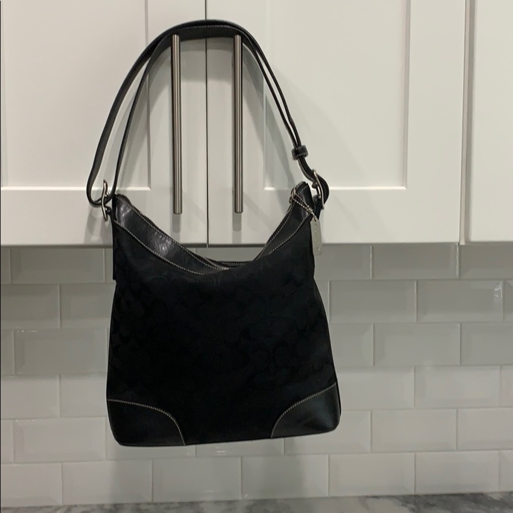 Authentic Coach shoulder bag